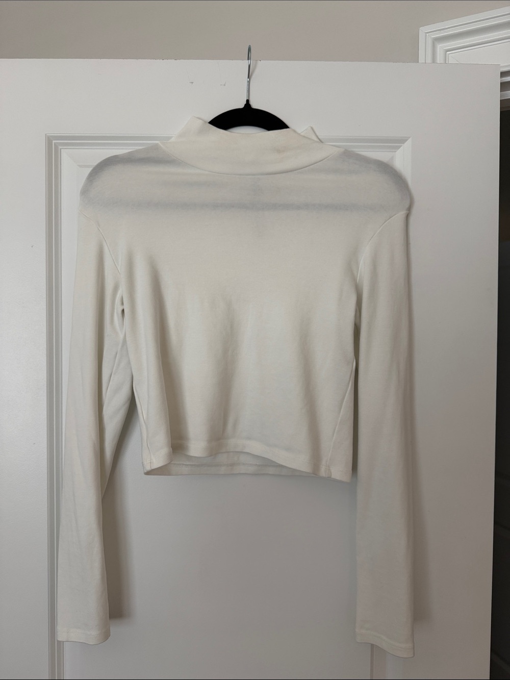 Zara Cream Long Sleeve Cropped Top